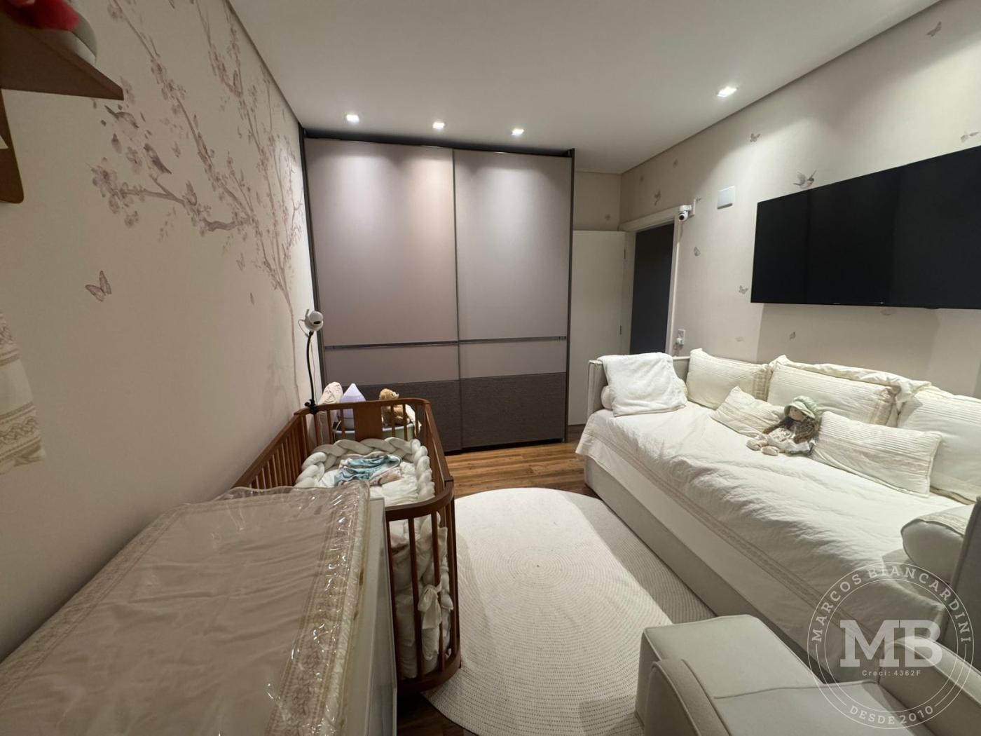 Apartamento à venda com 3 quartos, 131m² - Foto 10