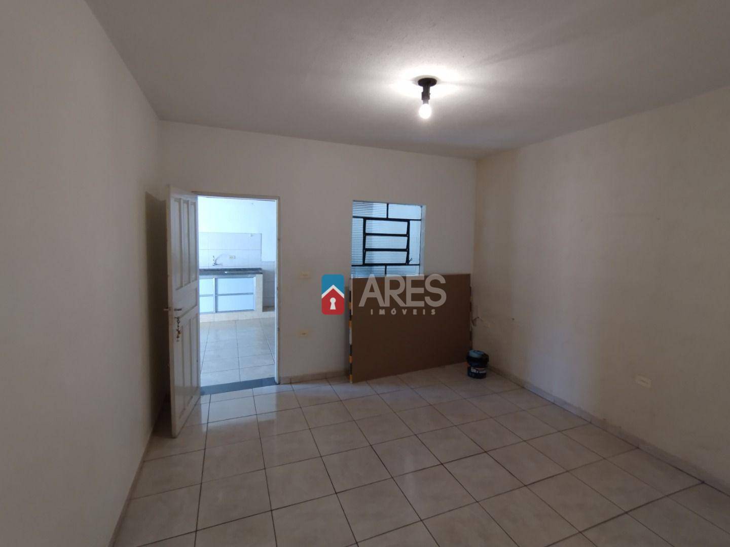 Casa à venda com 4 quartos, 300m² - Foto 13