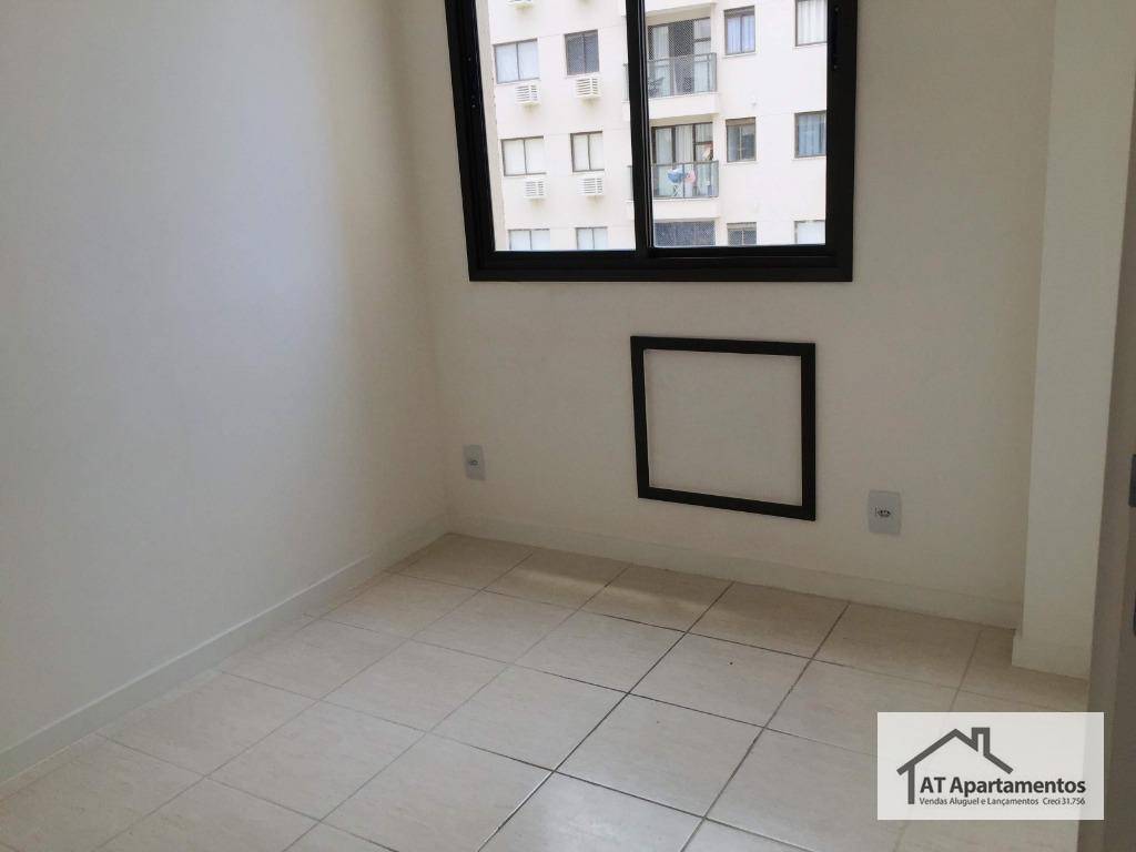 Apartamento à venda com 3 quartos, 68m² - Foto 17