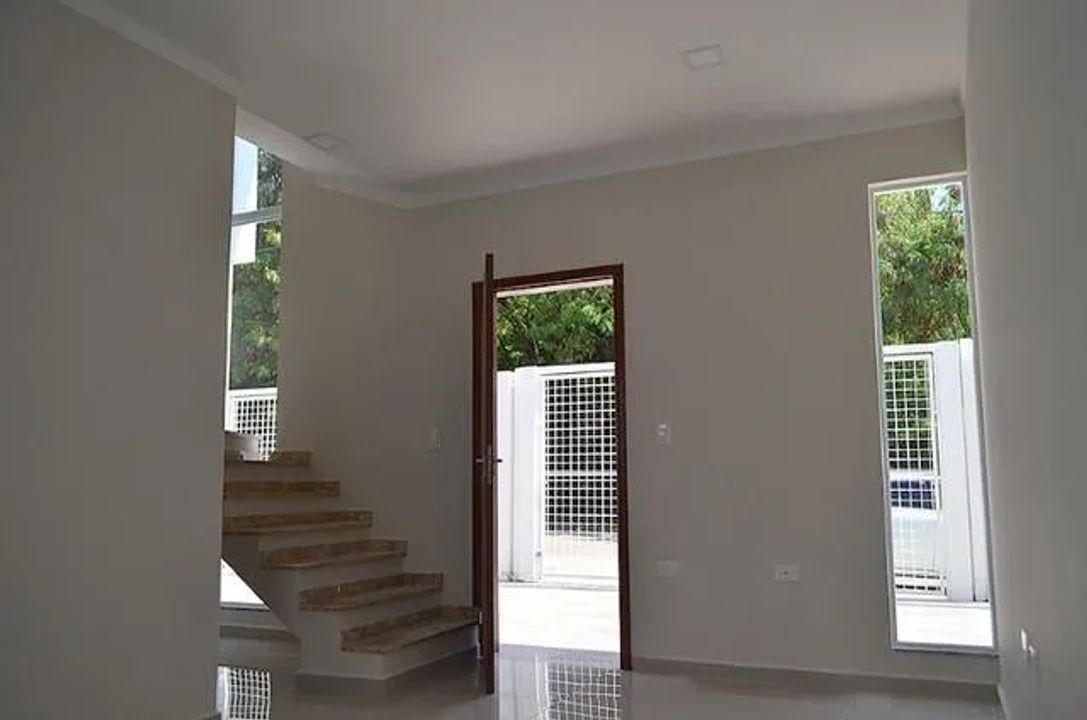 Casa à venda com 2 quartos, 90m² - Foto 10