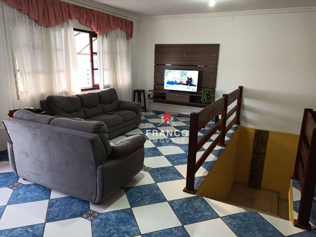 Casa à venda com 3 quartos, 241m² - Foto 6