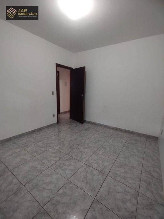 Casa para alugar com 2 quartos, 127m² - Foto 17