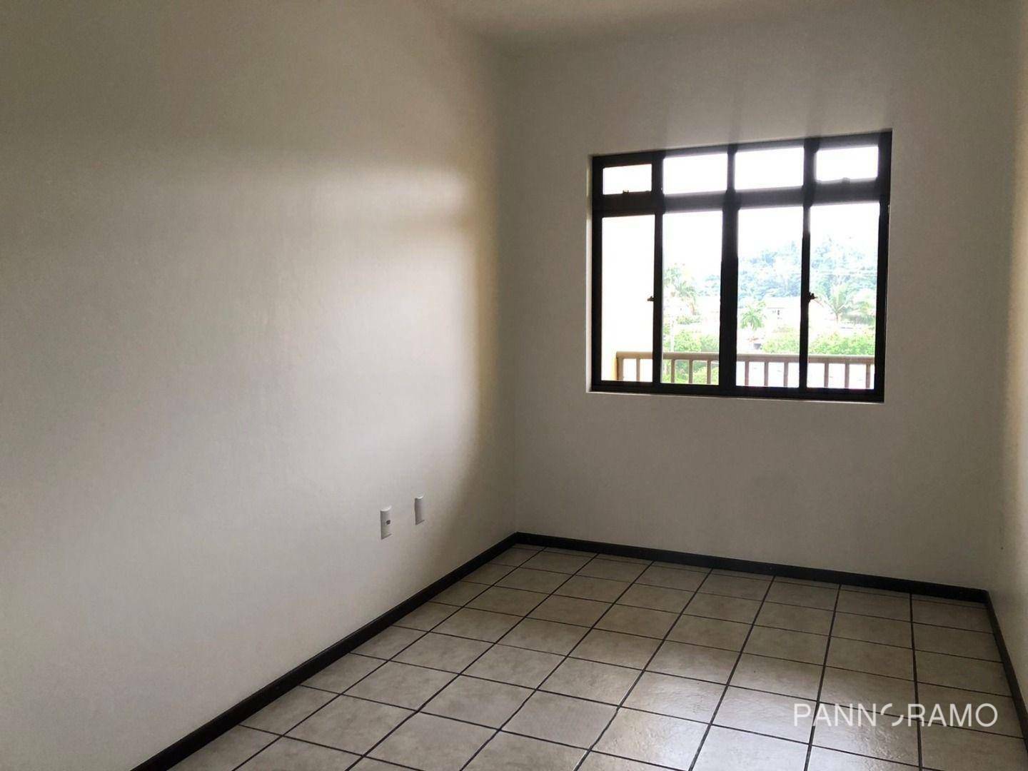 Apartamento para alugar com 2 quartos, 80m² - Foto 8