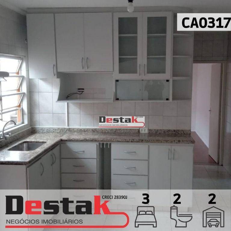 Casa para alugar com 3 quartos, 135m² - Foto 1