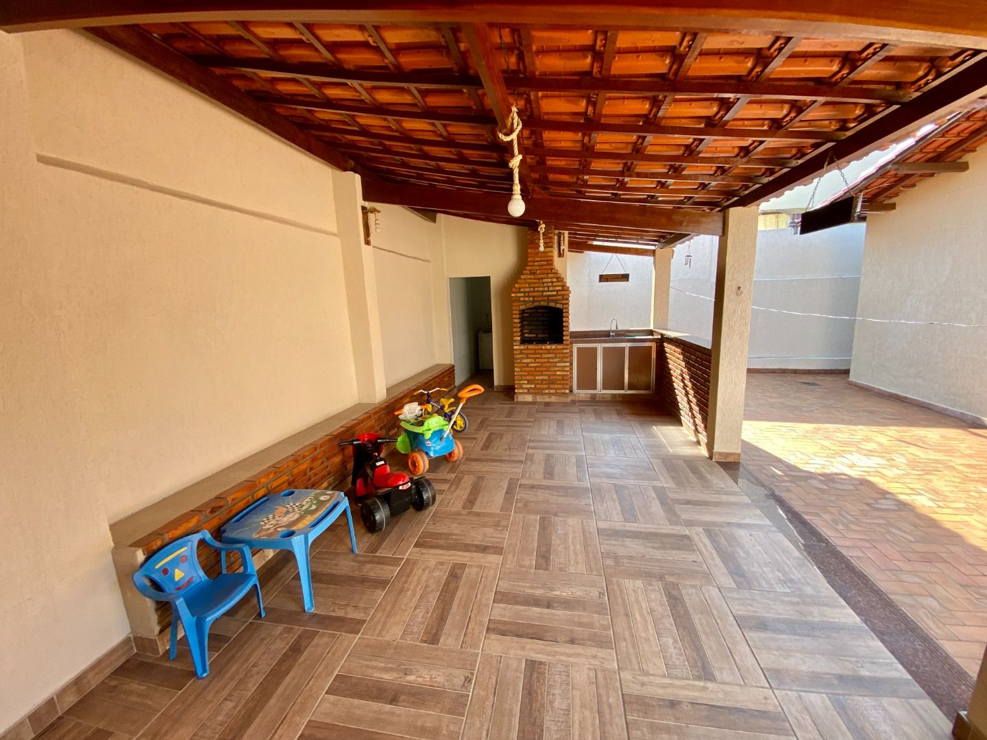 Casa à venda com 3 quartos, 198m² - Foto 29