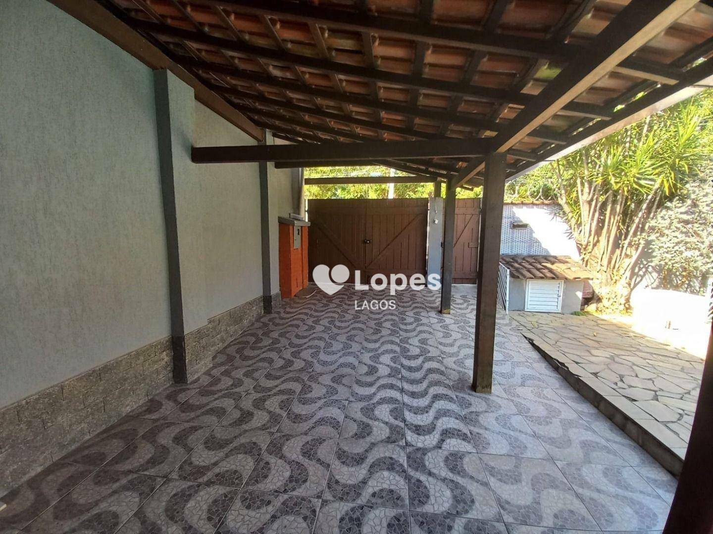 Casa à venda com 5 quartos, 134m² - Foto 4