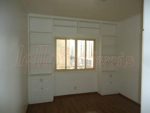 Apartamento para alugar com 2 quartos, 116m² - Foto 10