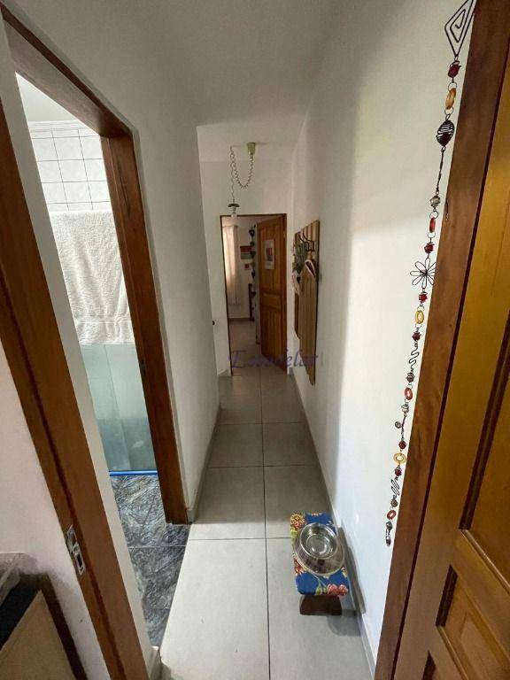 Sobrado à venda com 3 quartos, 180m² - Foto 3