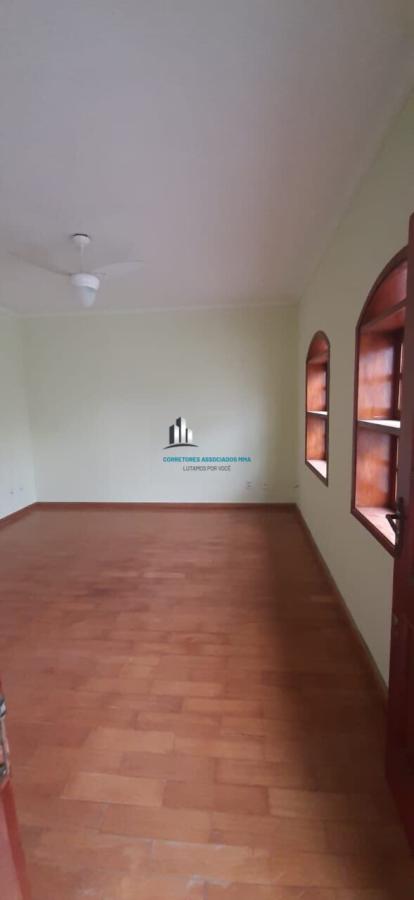 Casa para alugar com 3 quartos, 240m² - Foto 7