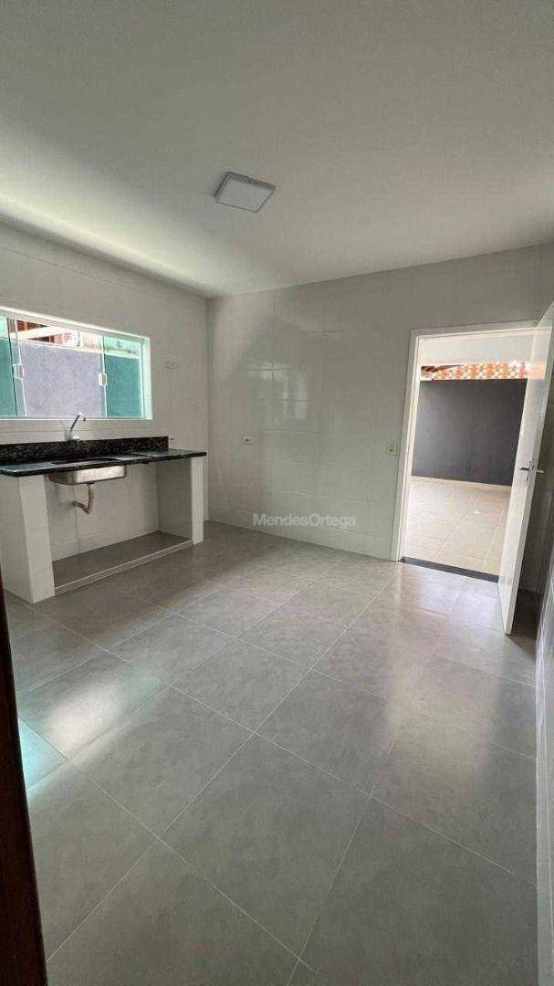 Casa à venda com 3 quartos, 136m² - Foto 7