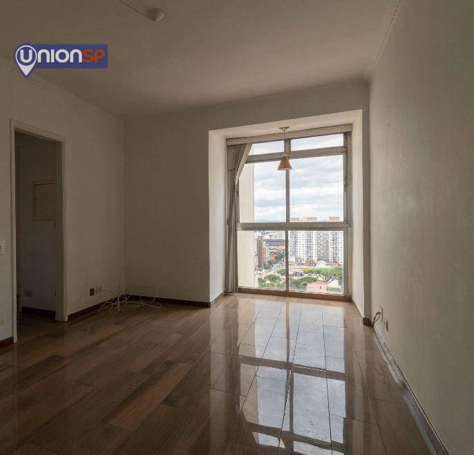 Apartamento à venda com 3 quartos, 74m² - Foto 1