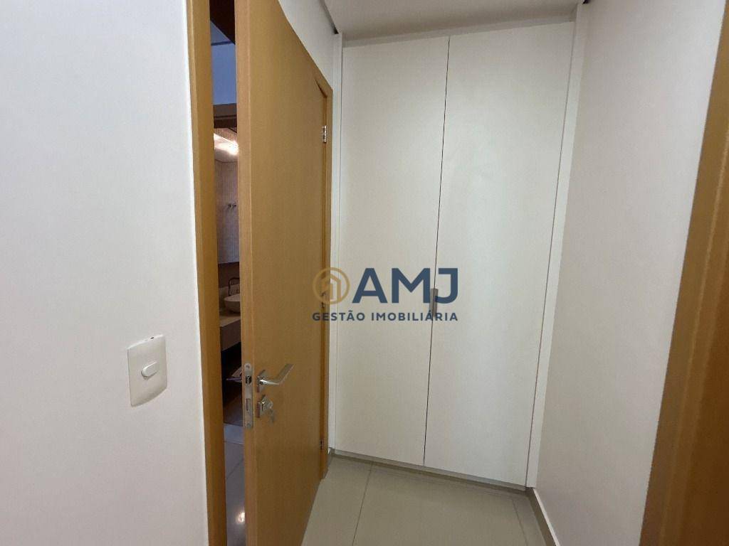 Apartamento à venda com 3 quartos, 121m² - Foto 9