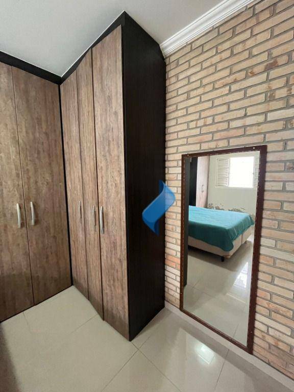 Casa à venda com 4 quartos, 280m² - Foto 3