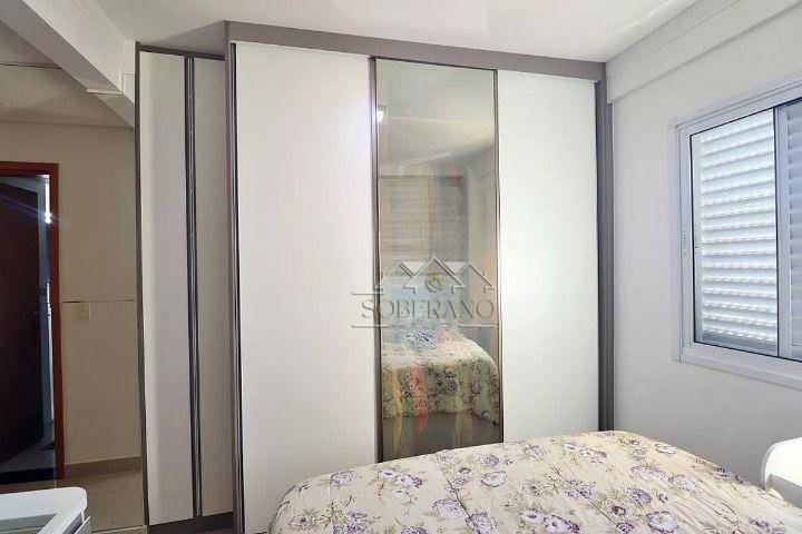 Apartamento à venda com 2 quartos, 72m² - Foto 12