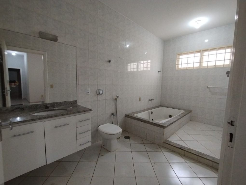 Casa à venda com 3 quartos, 250m² - Foto 5