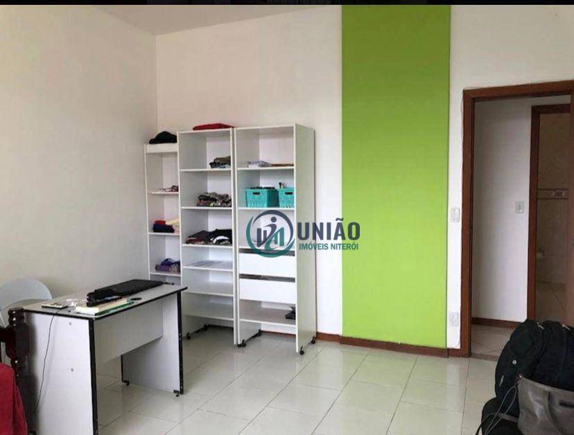 Apartamento à venda com 2 quartos, 70m² - Foto 1