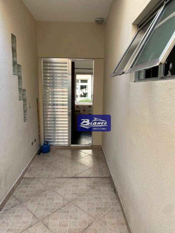 Sobrado à venda e aluguel com 5 quartos, 215m² - Foto 24