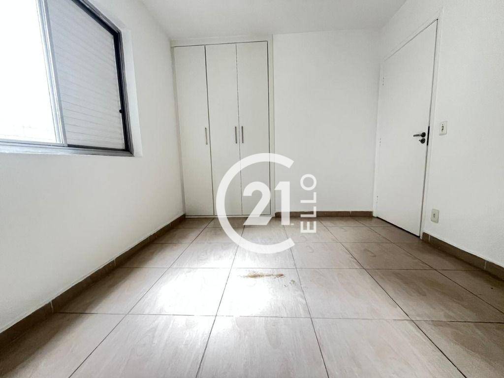 Apartamento para alugar com 3 quartos, 157m² - Foto 8