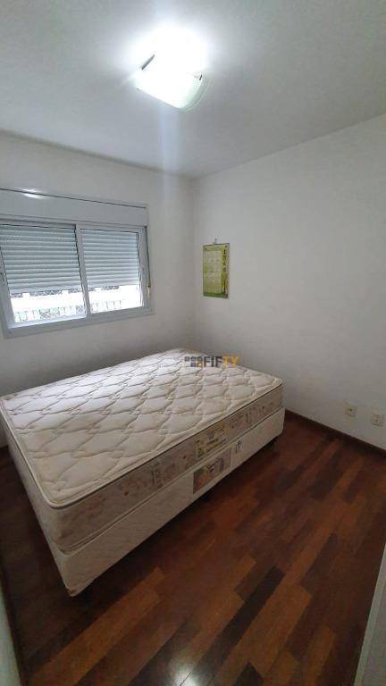 Apartamento para alugar com 2 quartos, 94m² - Foto 8