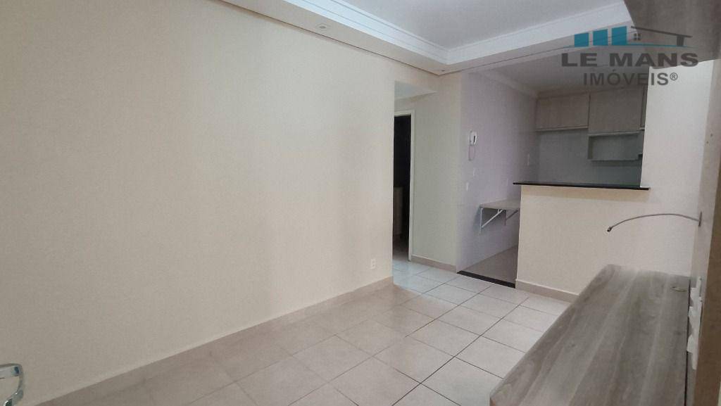 Apartamento à venda com 2 quartos, 47m² - Foto 2