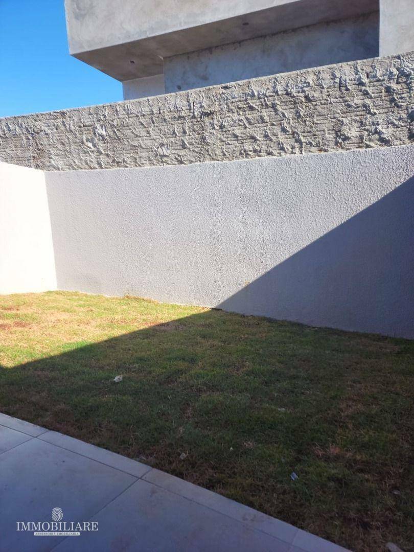 Casa à venda com 1 quarto, 63m² - Foto 2