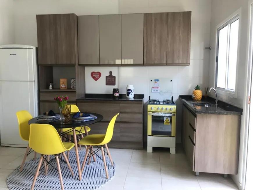 Casa de Condomínio à venda com 3 quartos, 110m² - Foto 1