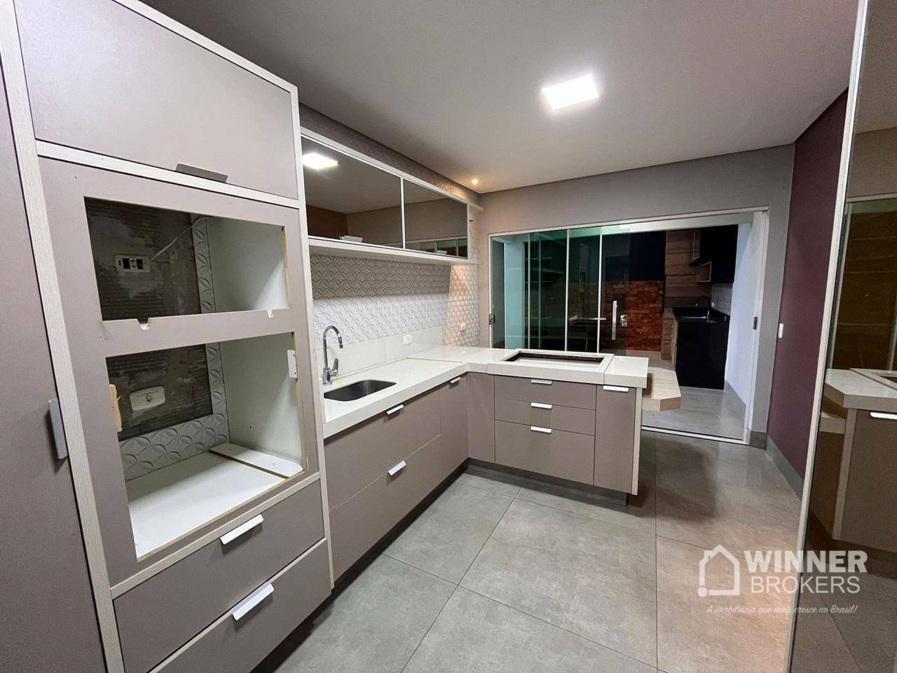 Casa à venda com 3 quartos, 132m² - Foto 8