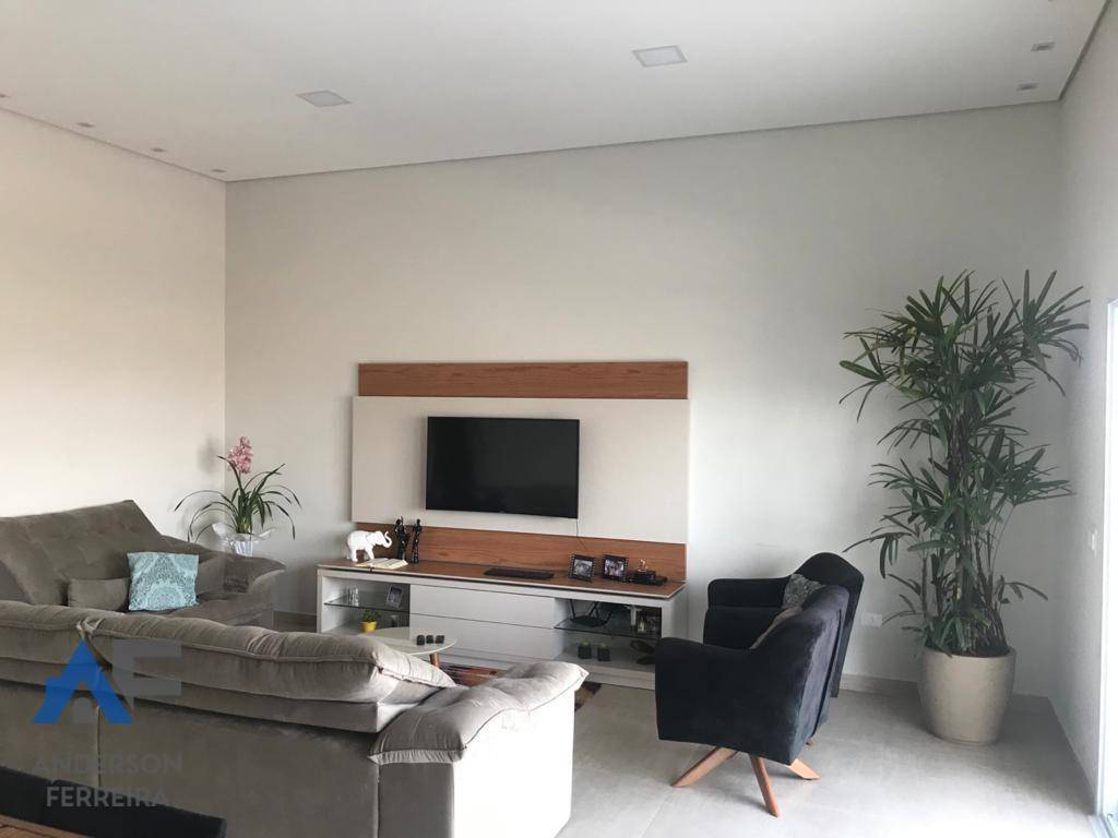 Casa à venda com 4 quartos, 230m² - Foto 9