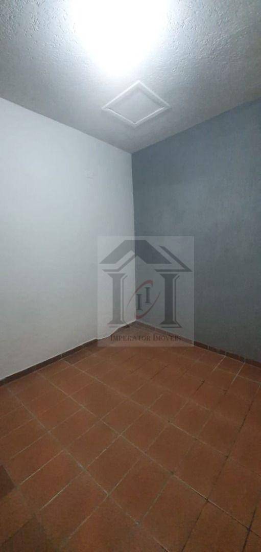 Casa para alugar com 1 quarto, 50m² - Foto 4