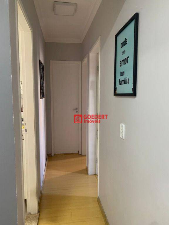 Apartamento à venda com 2 quartos, 55m² - Foto 8