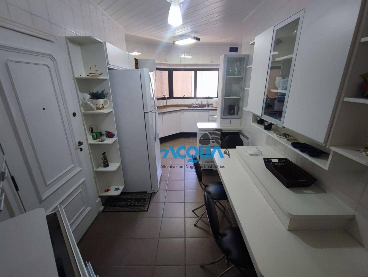 Apartamento à venda com 3 quartos, 157m² - Foto 7