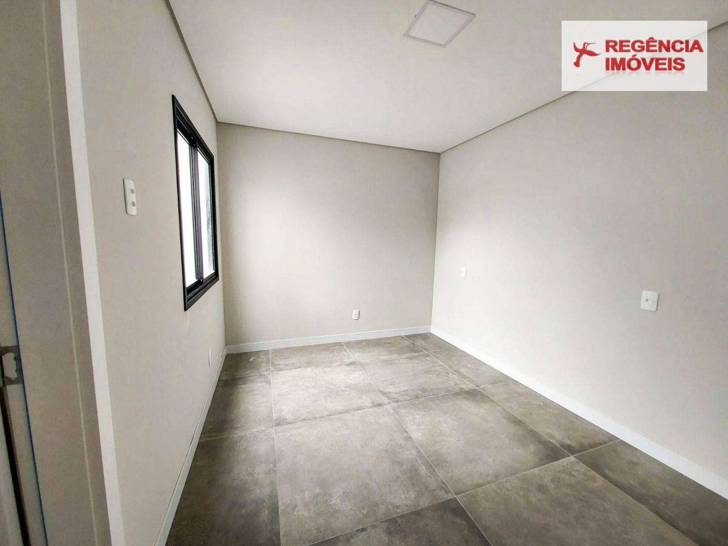 Casa à venda com 2 quartos, 83m² - Foto 18