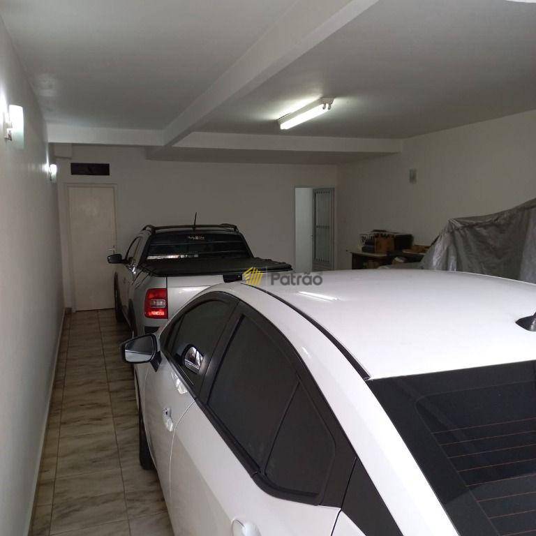 Casa à venda com 3 quartos, 270m² - Foto 17