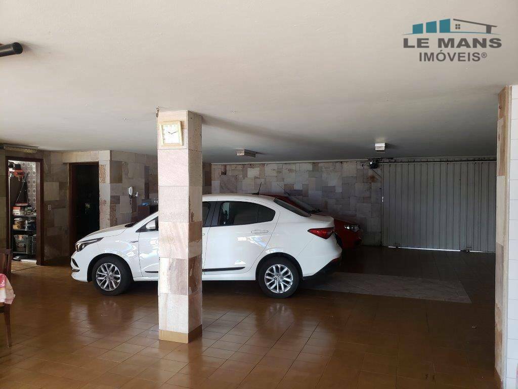 Casa à venda com 5 quartos, 400m² - Foto 9