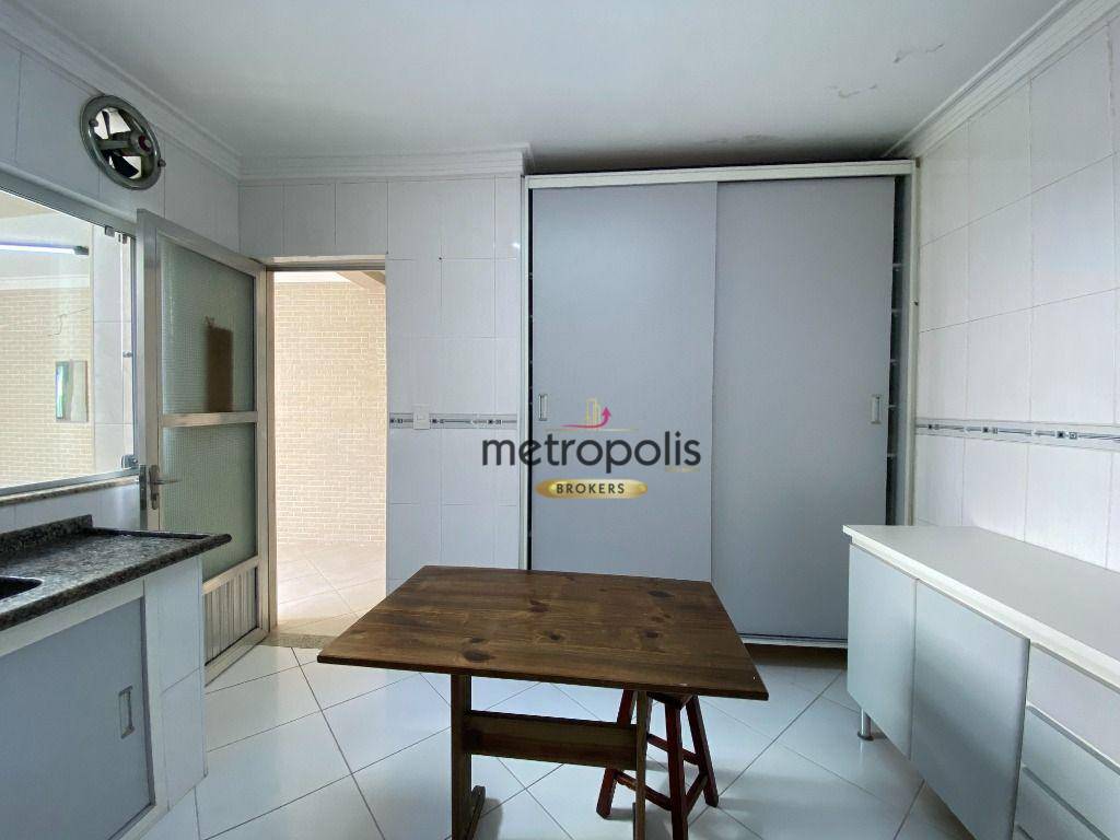 Sobrado à venda com 2 quartos, 203m² - Foto 34