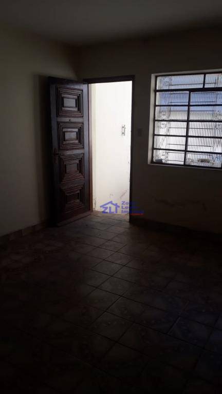 Casa à venda com 2 quartos, 100m² - Foto 25