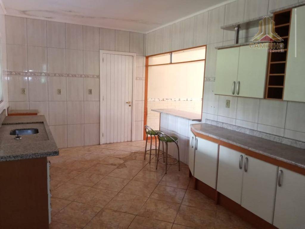 Casa à venda com 3 quartos, 181m² - Foto 6