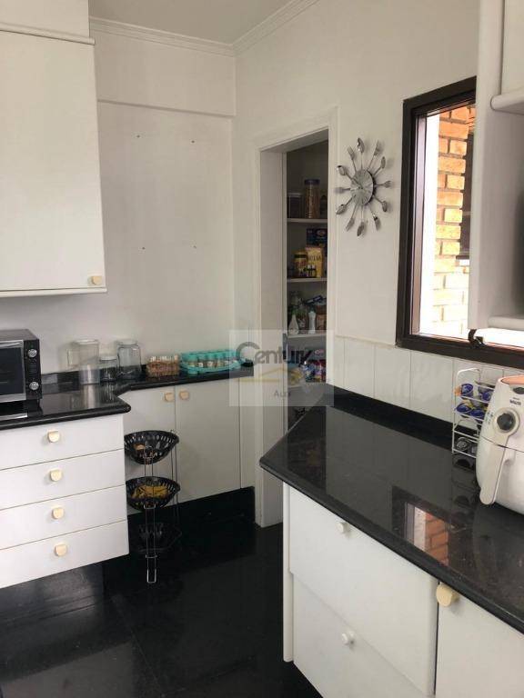 Apartamento à venda com 4 quartos, 186m² - Foto 19