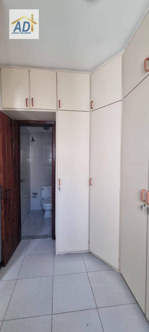 Apartamento para alugar com 3 quartos, 127m² - Foto 11