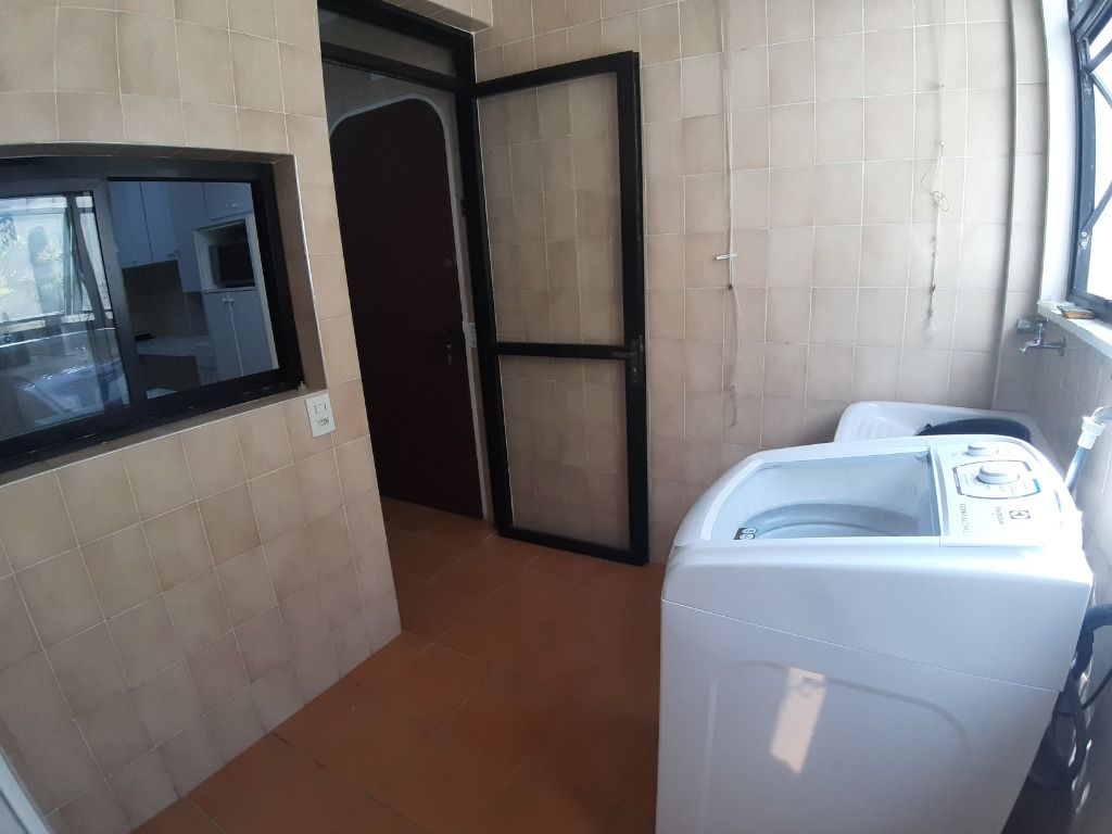 Apartamento à venda com 3 quartos, 140m² - Foto 15