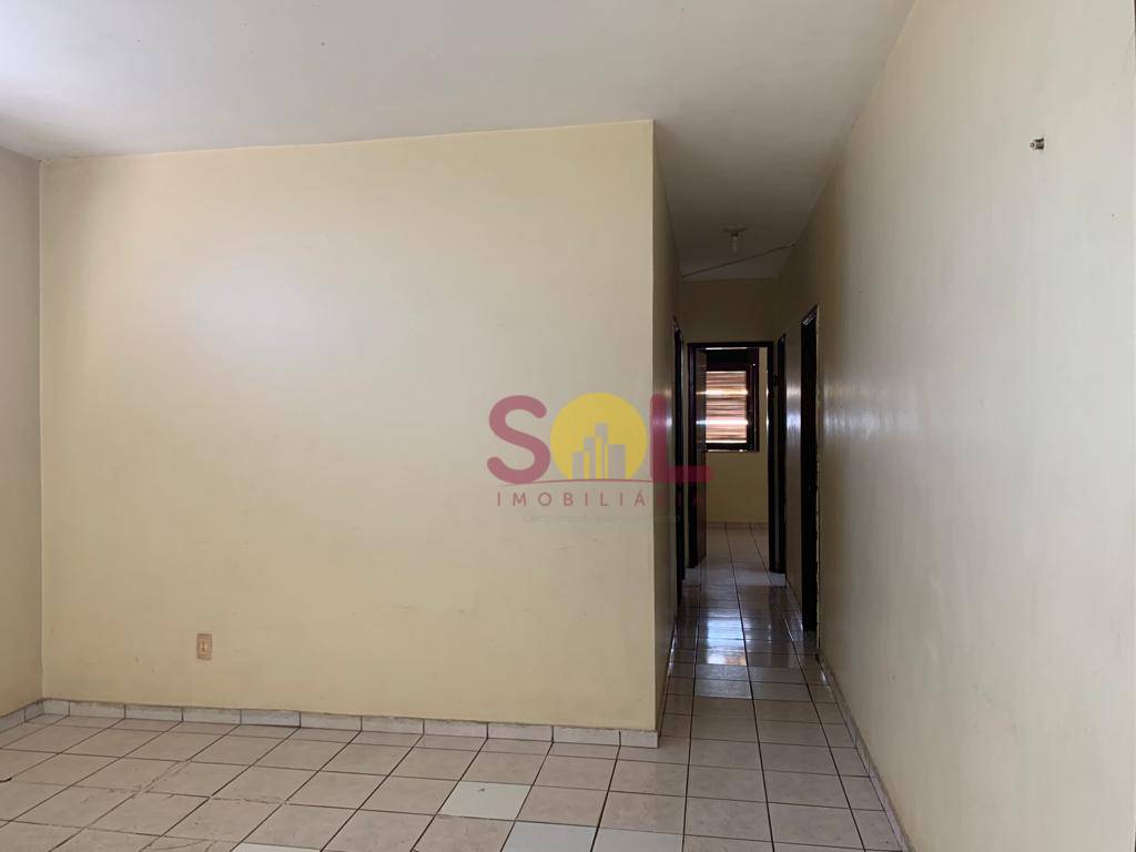 Apartamento à venda com 3 quartos, 96m² - Foto 2