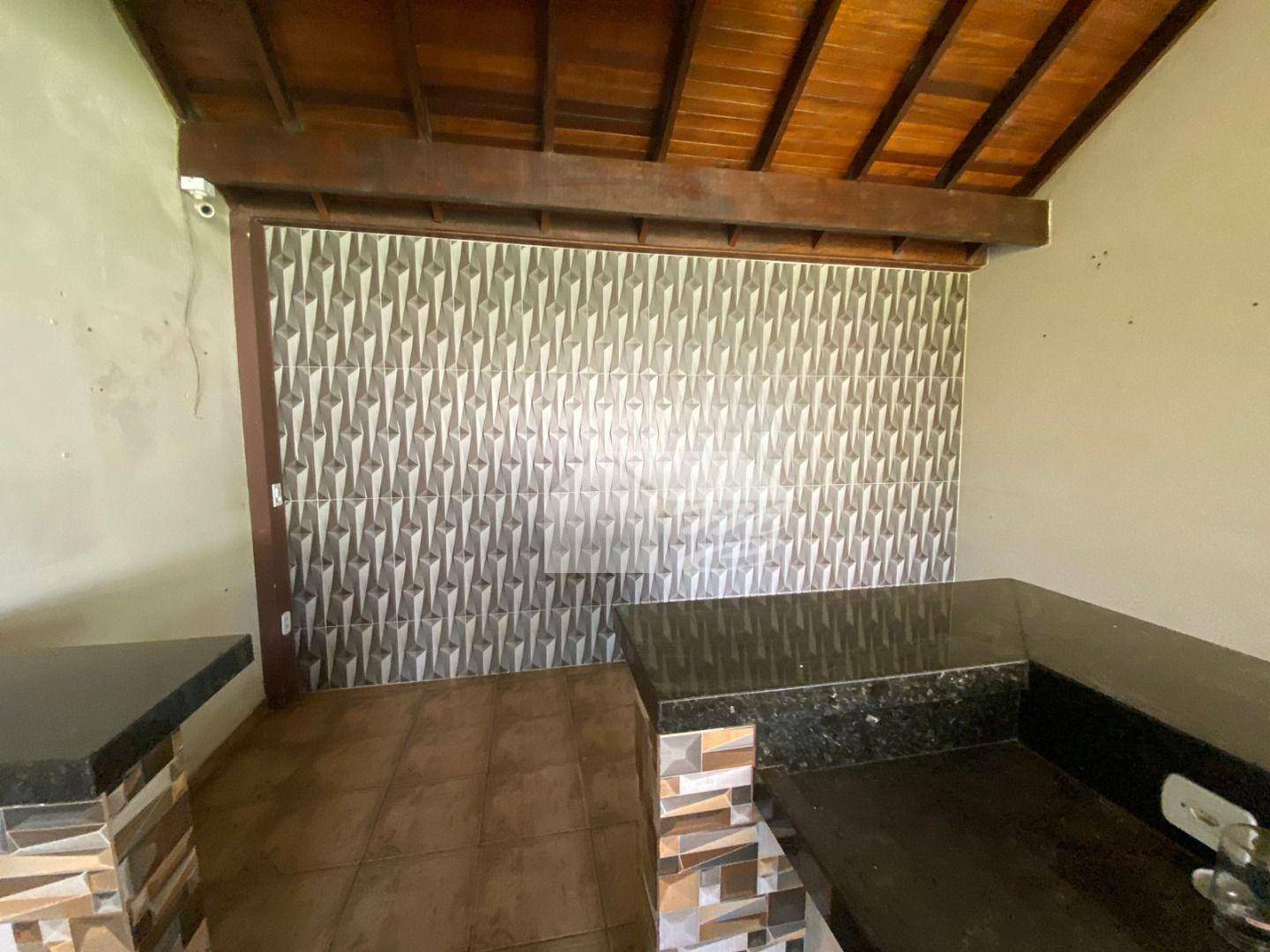 Casa à venda com 4 quartos, 250m² - Foto 29