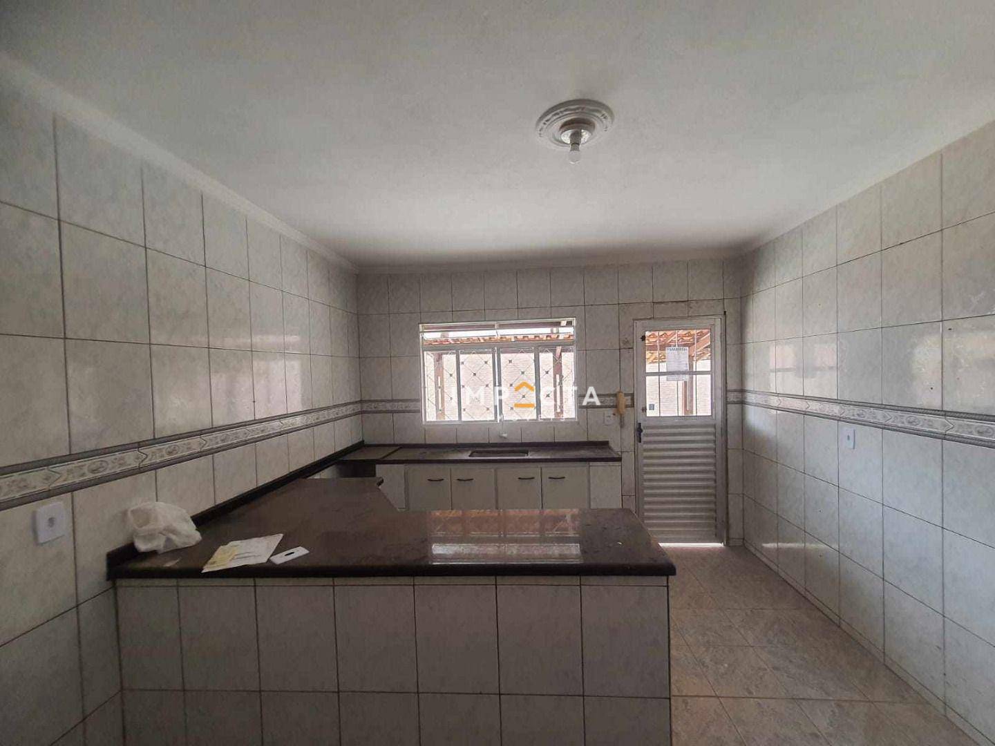 Casa à venda com 2 quartos, 200M2 - Foto 12