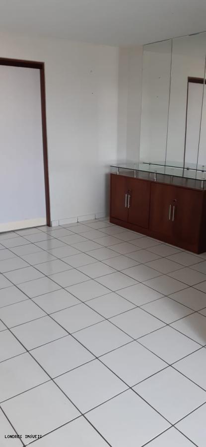 Apartamento à venda com 3 quartos, 75m² - Foto 3