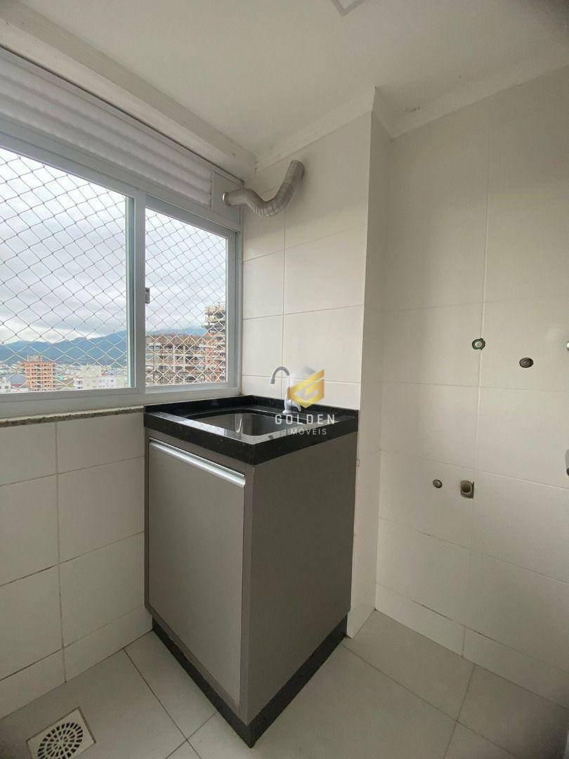 Apartamento à venda com 2 quartos, 70m² - Foto 5