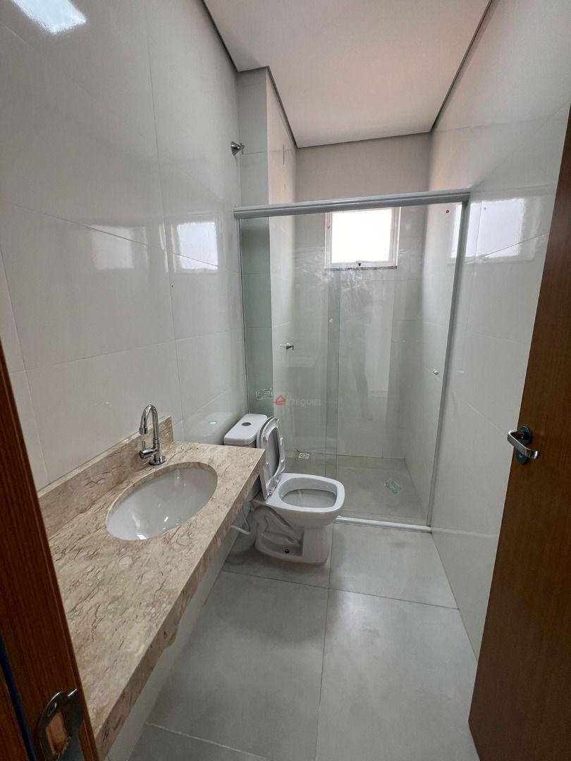 Apartamento para alugar com 2 quartos, 72m² - Foto 9