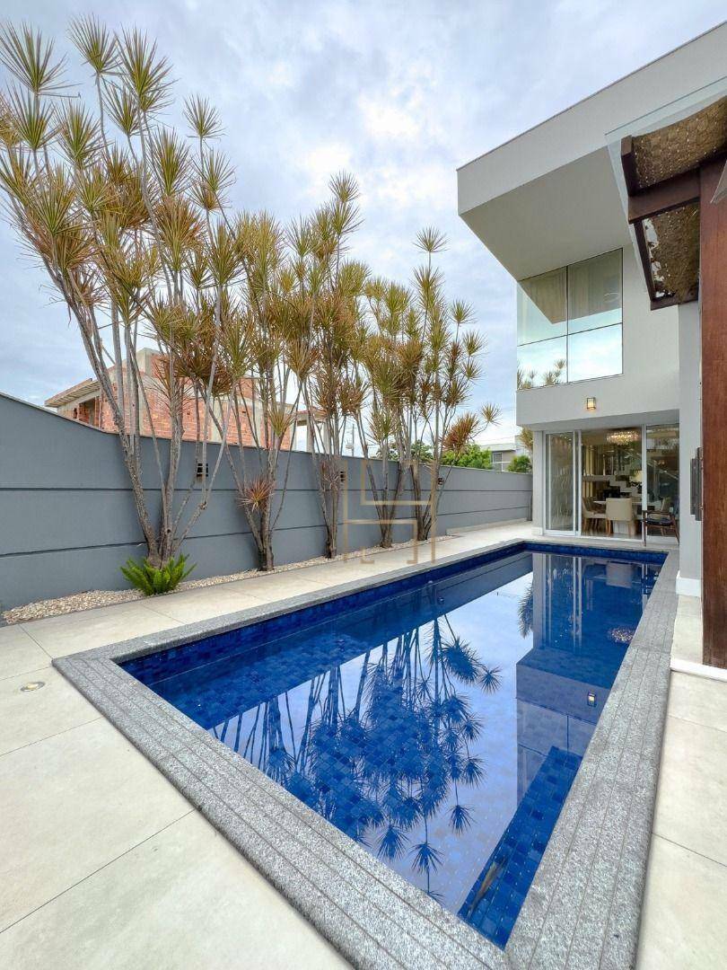 Casa de Condomínio à venda com 4 quartos, 350m² - Foto 22