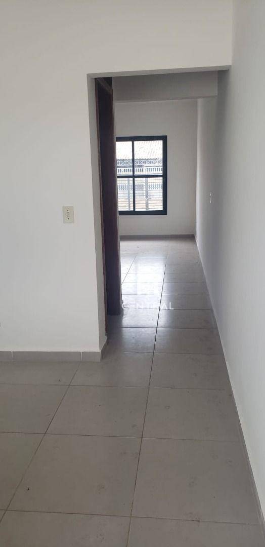 Sobrado à venda com 2 quartos, 87m² - Foto 4