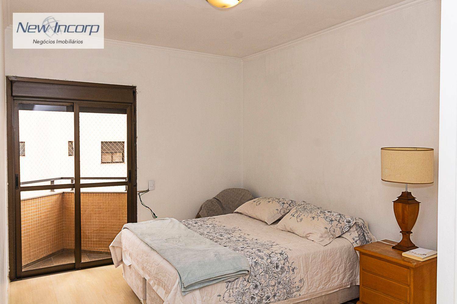 Apartamento à venda com 4 quartos, 188m² - Foto 25