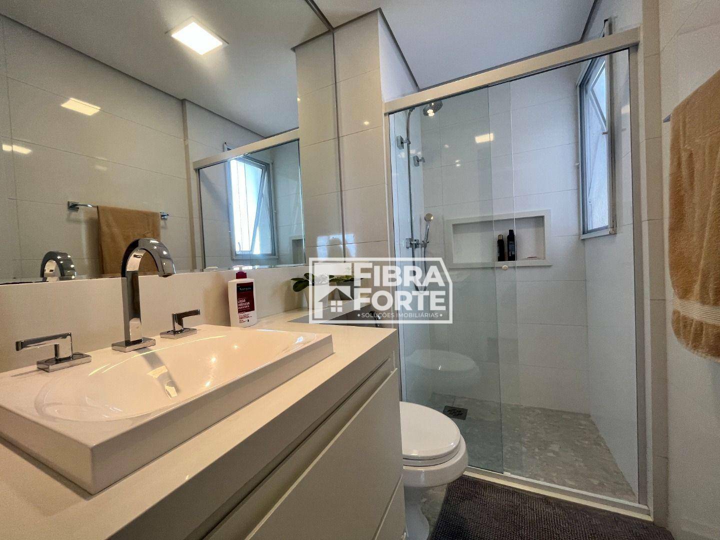 Apartamento à venda com 3 quartos, 137m² - Foto 29